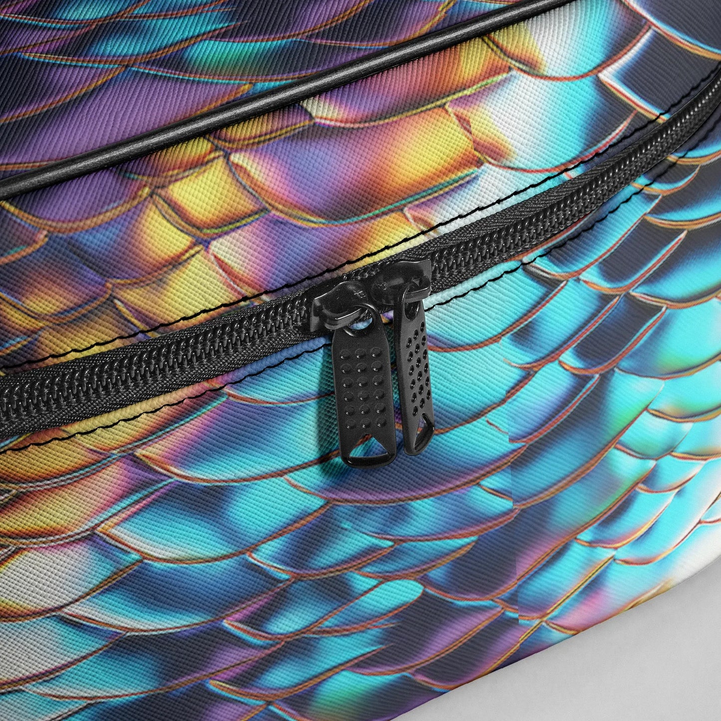 grosse-kosmetiktasche-holographic-scale-design-handbags-jlr-design-11 - JLR Design