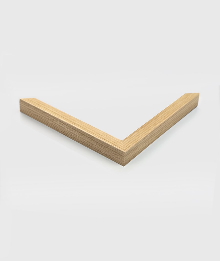 Personalisiertes Wood Frame Poster | Wunschfoto im matten Holz-Rahmen