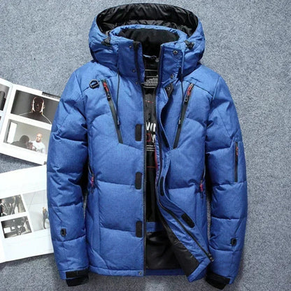 Sportliche gefütterte Herrenjacke für Outdoor-Abenteuer