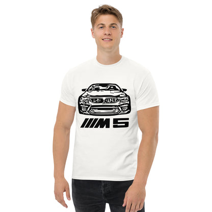 BMW M5 F90 mit Carbon Frontlippe T-Shirt T-Shirt JLR Design