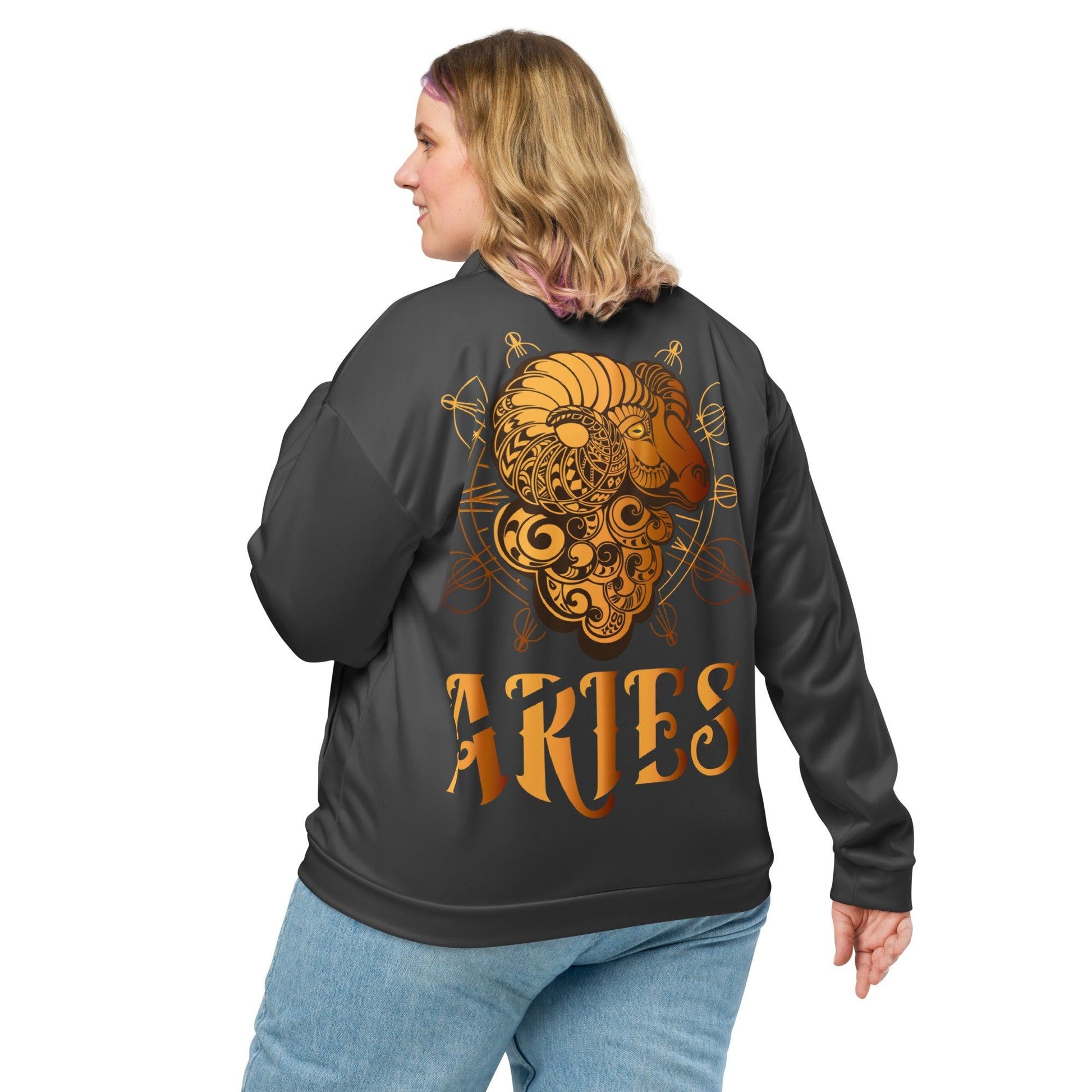 Bomberjacke Sternzeichen Widder Bomberjacke 89.99 abgesetzte, Aries, Astrologie, Begleiter, Bomberjacke, casual, Damen, elastische, Fleece, Frau, gebürstetem, Have, Herren, Horoskop, Innenseite, Kleidungsstück, Mann, Must, Nackenband, Outfit, Passform, Polyester, praktisch, Reißverschluss, robustes, Sign, Silbener, Sternzeichen, stilvoll, Stoff, streetwear, Taille, Taschen, Unisex, vielseitiger, Widder, YKK, Zodiac, Überwendlichnähte JLR Design