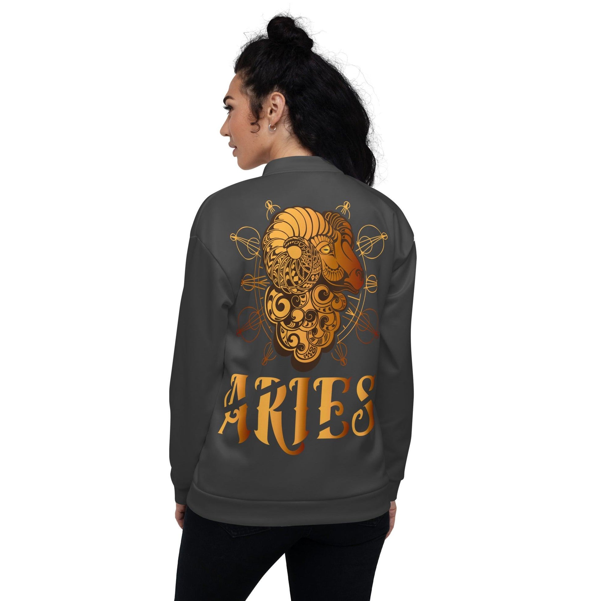 Bomberjacke Sternzeichen Widder Bomberjacke 89.99 abgesetzte, Aries, Astrologie, Begleiter, Bomberjacke, casual, Damen, elastische, Fleece, Frau, gebürstetem, Have, Herren, Horoskop, Innenseite, Kleidungsstück, Mann, Must, Nackenband, Outfit, Passform, Polyester, praktisch, Reißverschluss, robustes, Sign, Silbener, Sternzeichen, stilvoll, Stoff, streetwear, Taille, Taschen, Unisex, vielseitiger, Widder, YKK, Zodiac, Überwendlichnähte JLR Design