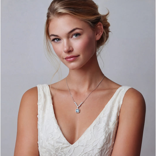 Celestial Arc Moissanit Collier – Blaues Edelstein-V in 925 Silber