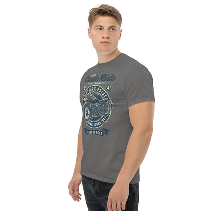 Classic Ride Motorcycle Herren-T-Shirt T-Shirt 29.99 Classic, Herren, Motorcycle, T-Shirt JLR Design