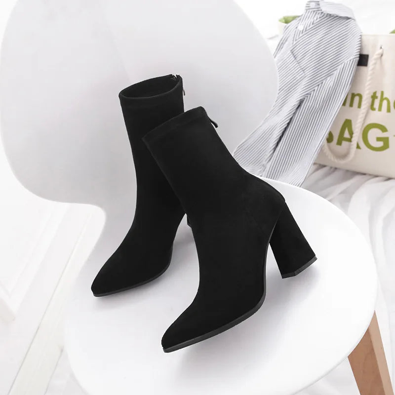 Edle Sock-Boots mit Blockabsatz High Heels 56.99 Chelsea, Heels, High JLR Design