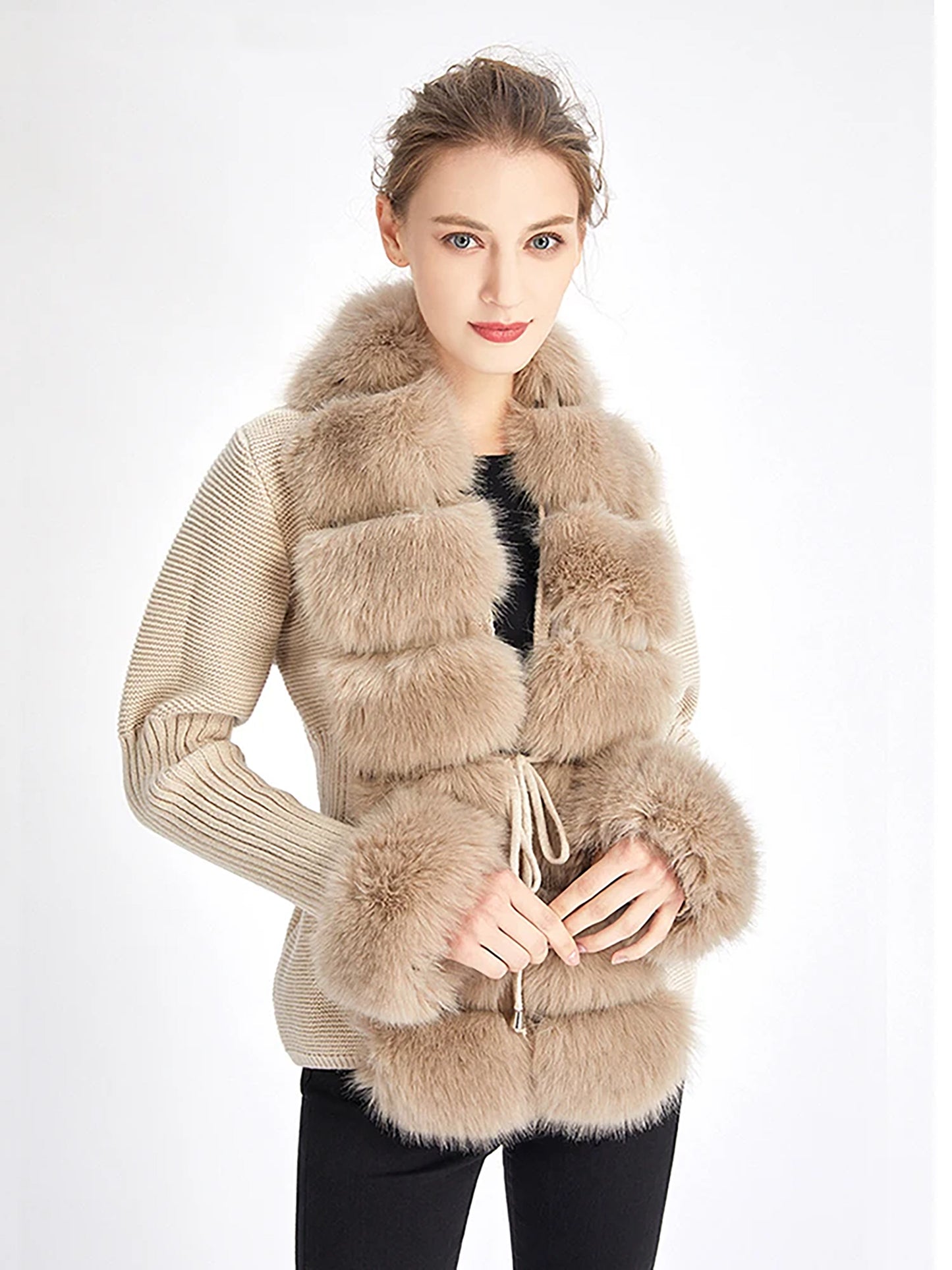 Eleganter Damen-Kunstfell-Cardigan – Flauschiger Strickmantel mit Abnehmbarem Kragen für Herbst & Winter Cardigan 89.99 Cardigan, Damen, Faux, Fur JLR Design