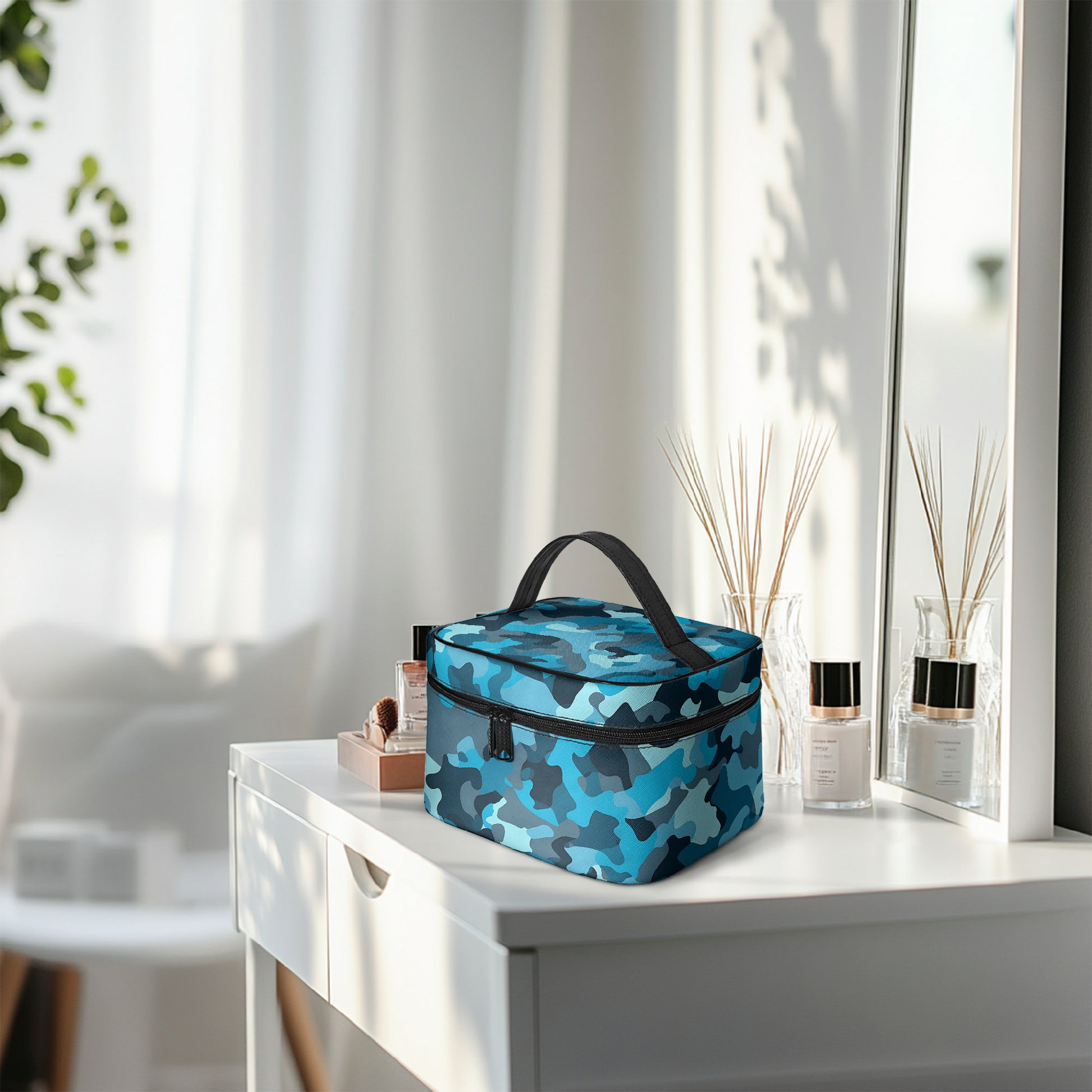 Große Kosmetiktasche - Blue Camouflage v2 Handbags JLR Design