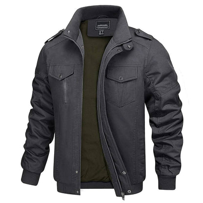 leichte-herren-bomberjacke-mit-stehkragen-und-cargo-taschen-bomberjacke-jlr-design-9 - JLR Design