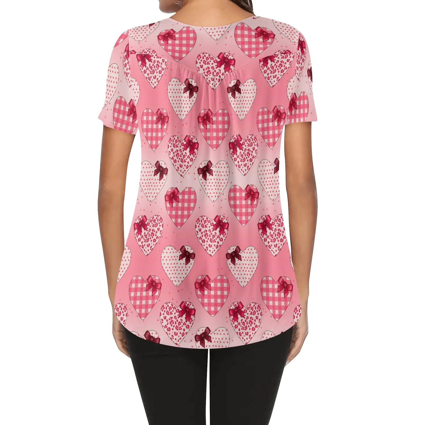 lockere-bluse-mit-u-ausschnitt-und-kurzen-armeln-fur-damen-gifted-heart-bluse-jlr-design-62638 - JLR Design