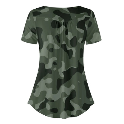 lockere-bluse-mit-u-ausschnitt-und-kurzen-armeln-fur-damen-green-camouflage-bluse-jlr-design-46093 - JLR Design