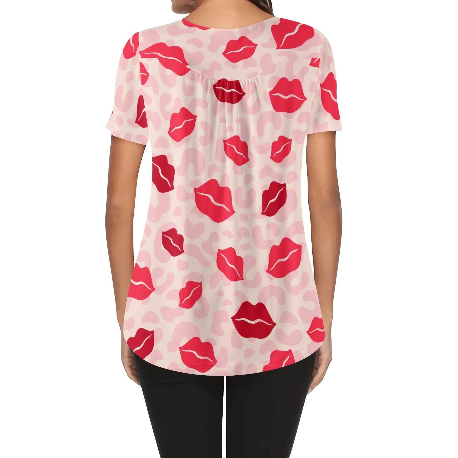 lockere-bluse-mit-u-ausschnitt-und-kurzen-armeln-fur-damen-pink-lips-bluse-jlr-design-42479 - JLR Design