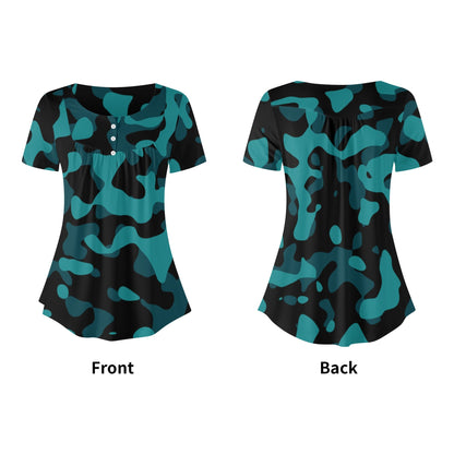Lockere Bluse mit U-Ausschnitt und kurzen Ärmeln für Damen - Türkis Camouflage Bluse JLR Design