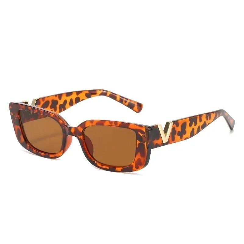 modische-sonnenbrille-or-damen-or-rechteckig-or-vintage-look-brille-jlr-design-17243 - JLR Design