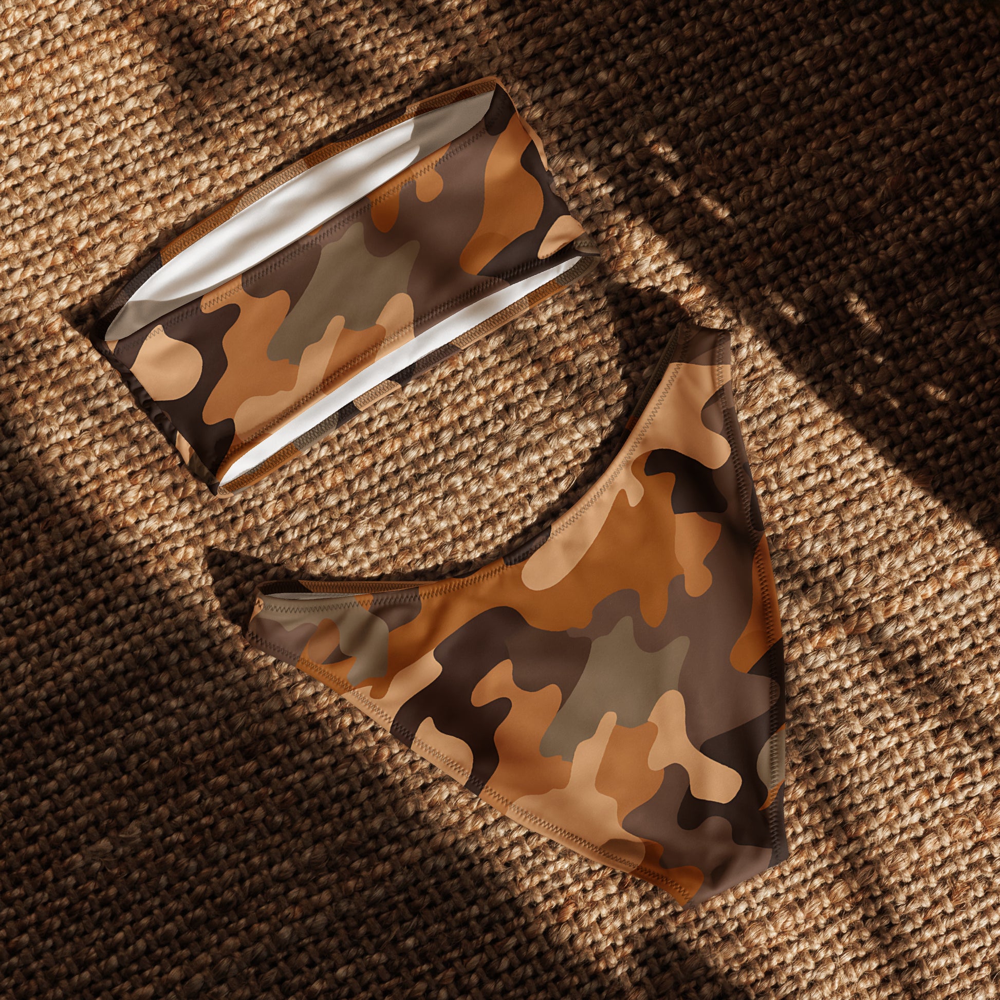 nachhaltiger-bandeau-bikini-brown-camouflage-v4-recyceltes-material-mit-allover-druck-bikini-jlr-design-5 - JLR Design