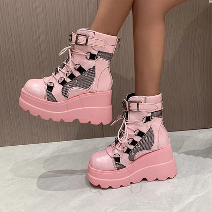 Punk-Stiefel mit Plattform: Der neue Hingucker Boots 77.99 Boots, Gothic, Pink JLR Design