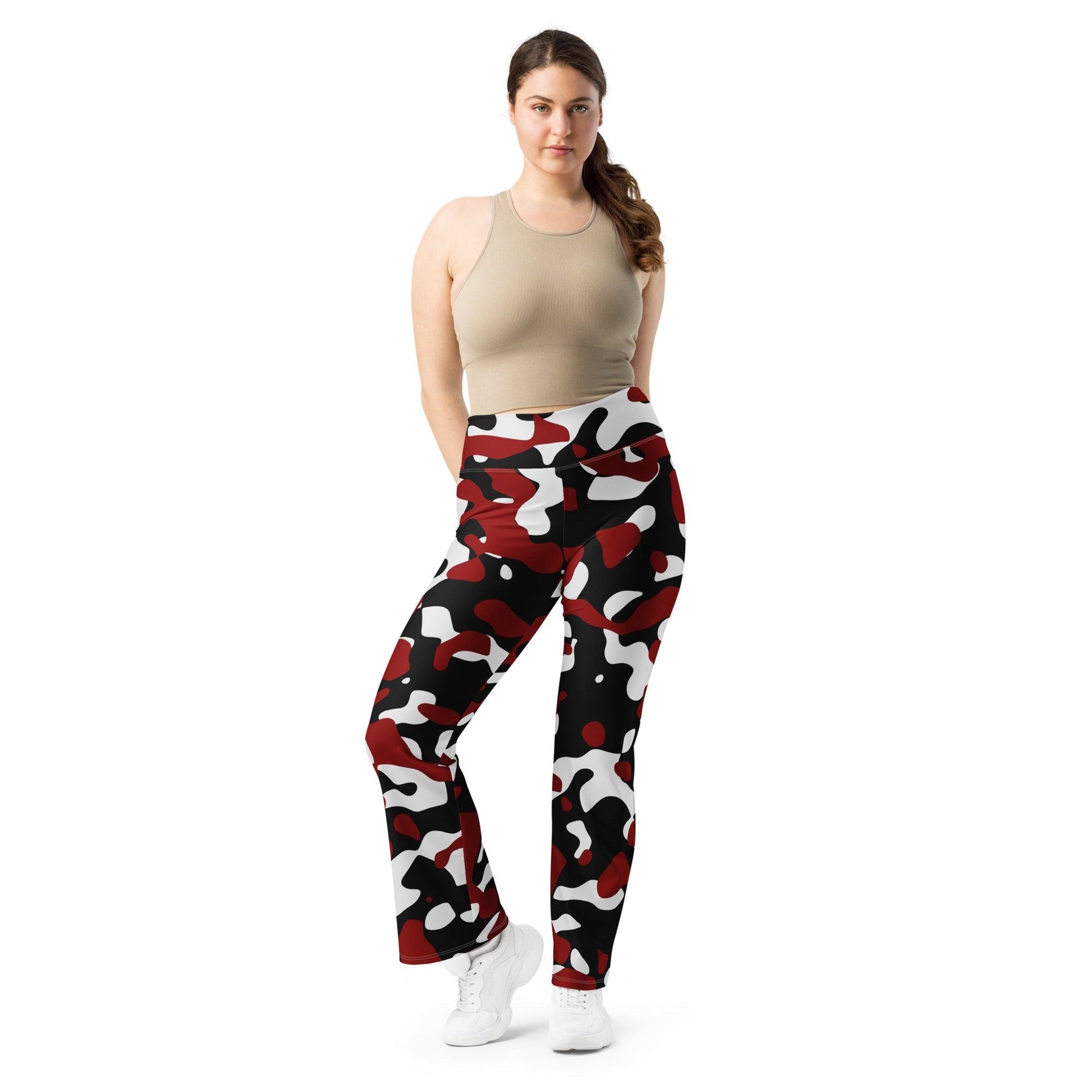 Schwarz Rot Weiß Camouflage High Waist Flare Leggings Flare Leggings 69.99 Camouflage, Flare, High, Leggings, rot, schwarz, Waist, Weiß JLR Design