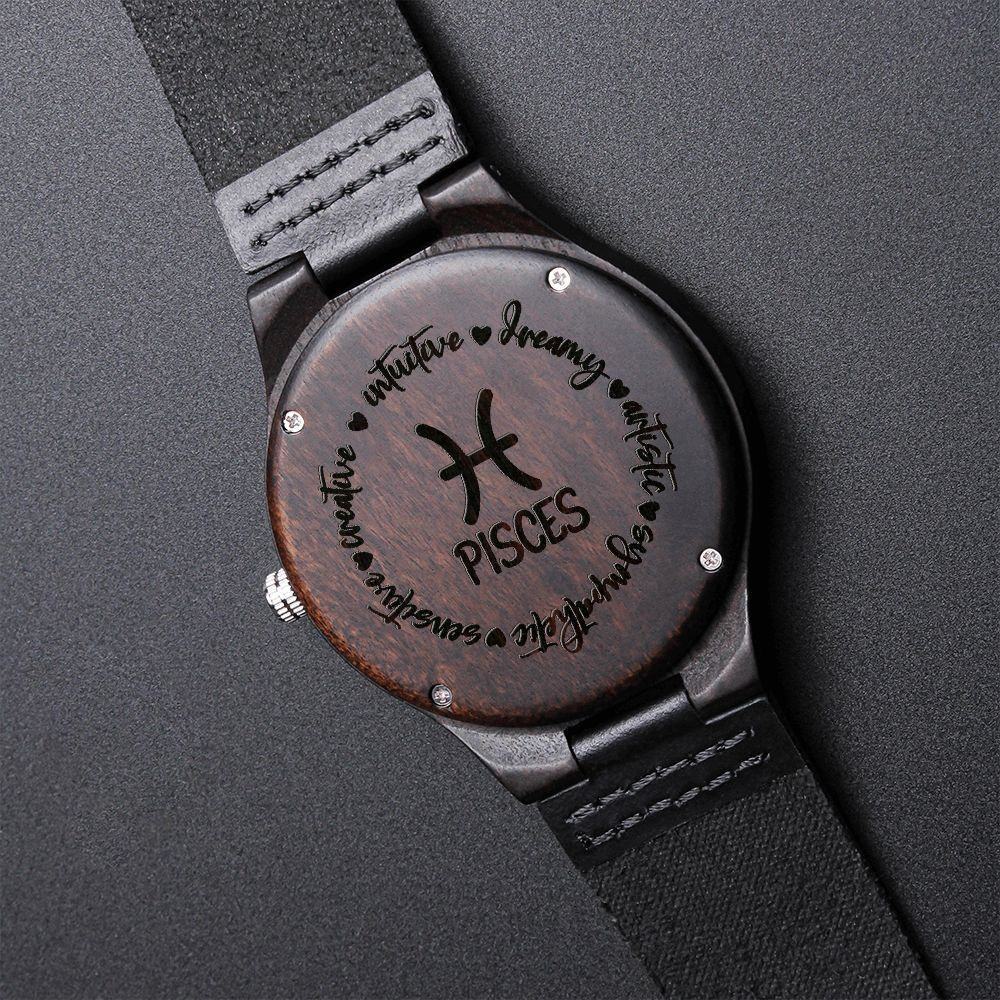 Sternzeichen Symbol Fische Holz Armbanduhr -- Sternzeichen Symbol Fische Holz Armbanduhr - undefined Watches | JLR Design