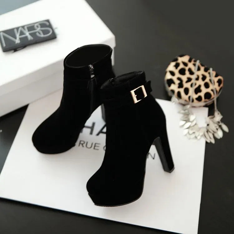 stylische-damen-winter-heels-mit-schnalle-and-absatz-high-heels-jlr-design-98411 - JLR Design
