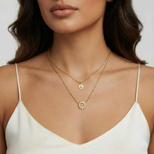 Sunshine Smiley Layering-Set – 2-in-1 Sonnen- & Smiley-Kette (18K Gold)