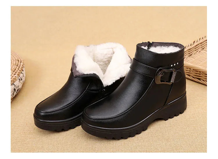 Warme Leder-Stiefeletten mit weichem Plüsch Boots 113.99 Boots, Plüsch, Stiefelletten JLR Design