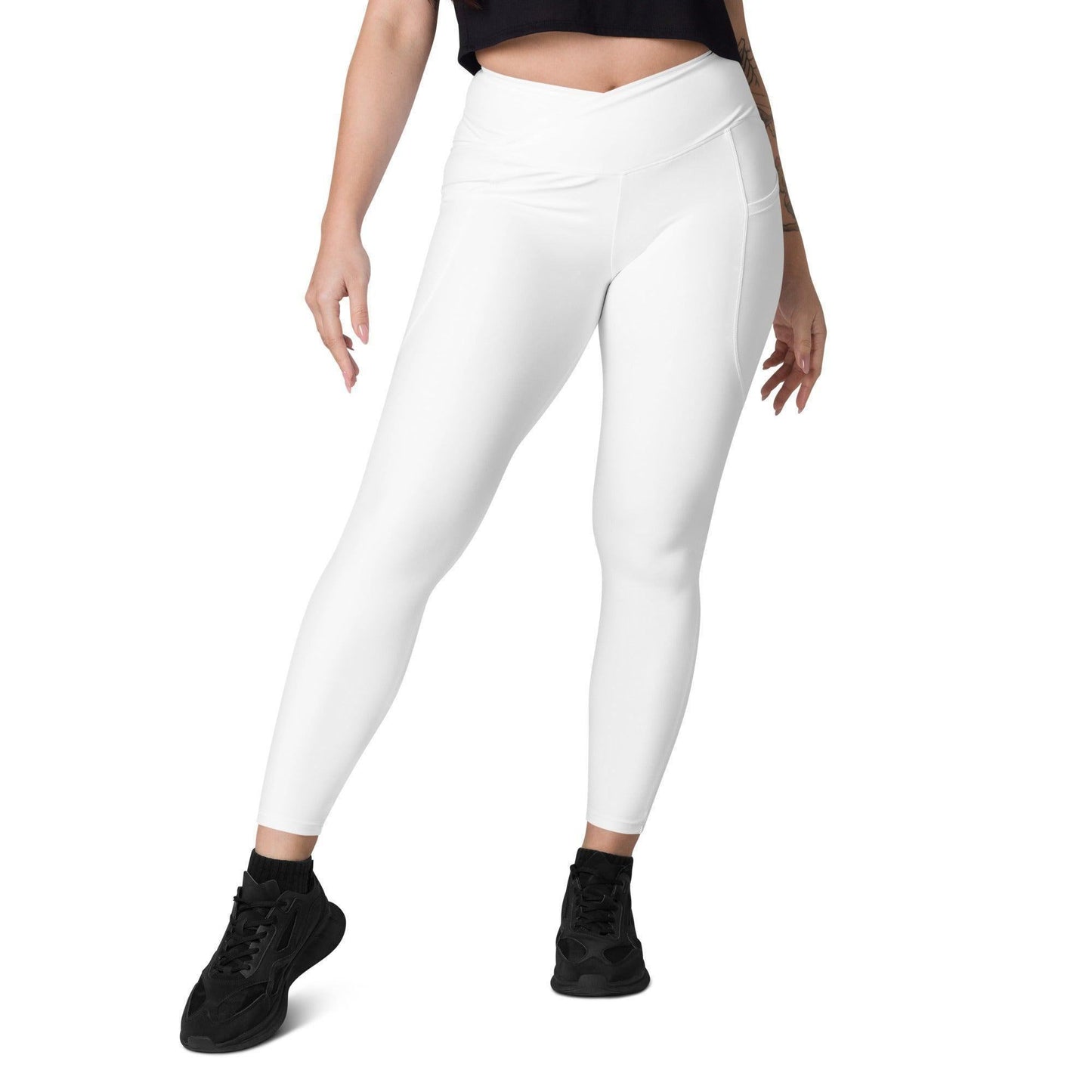 Weiße Damen V-Bund-Leggings mit Taschen V-Bund Leggings 59.99 1 Tasche auf jeder Seite, atmungsaktives Material, Damen, Design, einfarbig, Elastan, Fashion, Hoch tailliert, hoher Tragekomfort, Komfort, Mode, OEKOTEX100, Outfit, Polyester, schmeichelhafter Schnitt, Style, UPF50, V Bund Leggings, weiße, white JLR Design