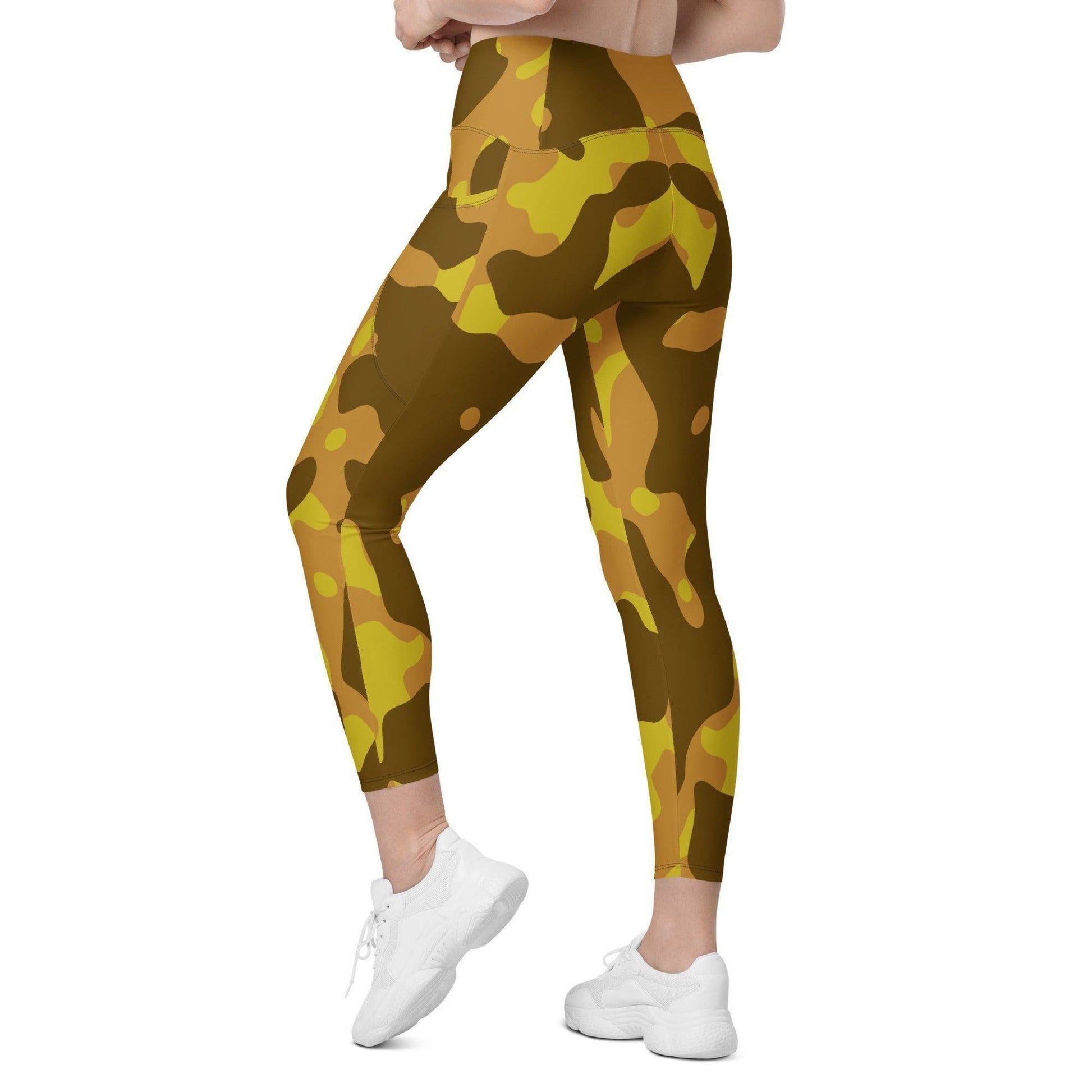 Yellow Camouflage Damen V-Bund-Leggings mit Taschen V-Bund Leggings 64.99 1 Tasche auf jeder Seite, atmungsaktives Material, Camo, Camouflage, Damen, Design, Elastan, Fashion, gelb, Hoch tailliert, hoher Tragekomfort, Komfort, Mode, Muster, OEKOTEX100, Outfit, Polyester, schmeichelhafter Schnitt, Style, Tarnfarbe, Tarnmuster, UPF50, V Bund Leggings, yellow JLR Design