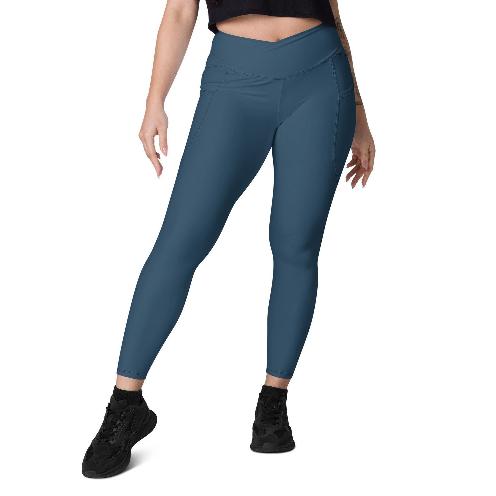 Arapawa Damen V-Bund Leggings mit Taschen V-Bund Leggings 59.99 1 Tasche auf jeder Seite, Arapawa, atmungsaktives Material, blau, blue, Damen, Design, einfarbig, Elastan, Fashion, Hoch tailliert, hoher Tragekomfort, Komfort, Mode, OEKOTEX100, Outfit, Polyester, schmeichelhafter Schnitt, Style, UPF50, V-Bund Leggings JLR Design