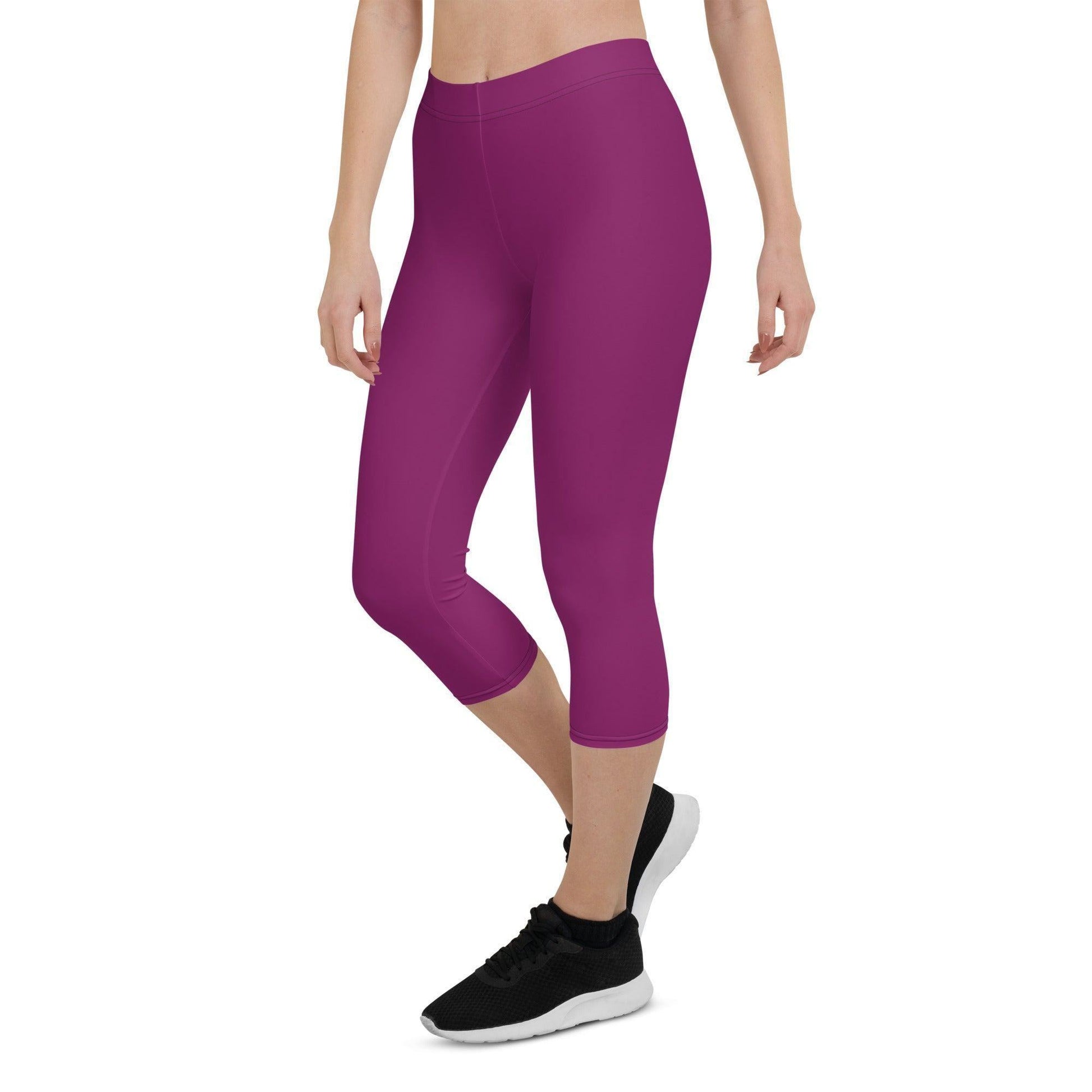 Aubergine Damen Capri Leggings Capri Leggings 49.99 Alltag, Aubergine, bequem, Capri, Damen, Design, einfarbig, Elastan, enganliegend, entspannen, Leggings, Mikrofasergarn, Mode, modisch, Outdoor, Passform, Polyester, Sport, Stil, Style, USF50, verkürzt, vielseitig, Vier-Wege-Stretch JLR Design