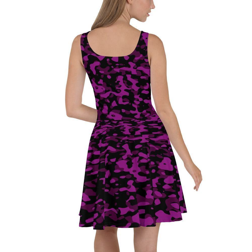 Black Violet Camouflage Skater Kleid Skater Kleid 61.99 ausgestellt, ausgestellter, black, camo, camouflage, Dame, Damen, Elastan, Frau, Frauen, Freizeit, Glatter, Kleid, Mitte, mittellanger, Muster, Nähte, Overlock, Pattern, Polyester, Rock, Saum, schmeichelhaft, schwarz, Skater, Sport, Stoff, trendy, violet, Weiblich, wühlfühlend, Überdeck JLR Design