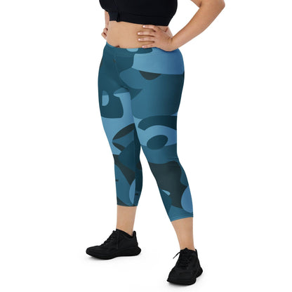 Blaue Camouflage Damen Capri Leggings Capri Leggings 54.99 Alltag, bequem, blau, blue, Camo, Camouflage, Capri, Damen, Design, Elastan, enganliegend, entspannen, Leggings, Mikrofasergarn, Mode, modisch, Muster, Outdoor, Passform, Pattern, Polyester, Sport, Stil, Style, Tarnmuster, USF50, verkürzt, vielseitig, Vier-Wege-Stretch JLR Design