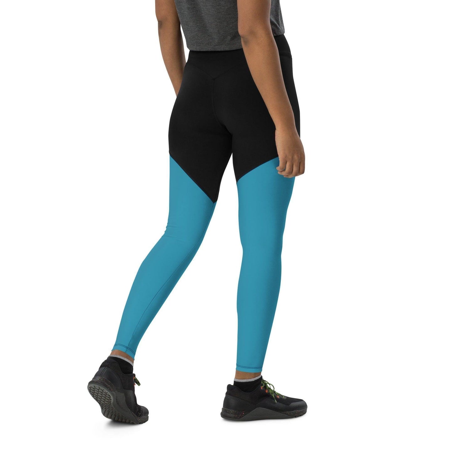 Blaue Damen Sport Leggings Sport Leggings 57.99 Activewear, atmungsaktiv, auffällig, Bewegungsfreiheit, blau, blickdicht, blue, Damen, Design, Elastan, eng, Fashion, Feuchtigkeit, Figur, Fitnessstudio, funktional, Gym, Gürtel, Leggings, Mode, Natur, OEKOTEX100, Passform, Polyamid, Polyester, praktisch, Qualität, Schweiß, Sport, Stoff, Style, Taille, Tasche, UPF50, verdichteter, weibliche, Yoga JLR Design