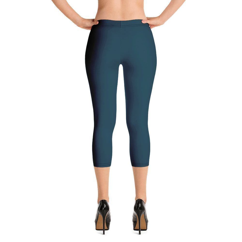 Blauwal Damen Capri Leggings Capri Leggings 49.99 Alltag, bequem, blau, Blauwal, blue, Capri, Damen, Design, einfarbig, Elastan, enganliegend, entspannen, Leggings, Mikrofasergarn, Mode, modisch, Outdoor, Passform, Polyester, Sport, Stil, Style, USF50, verkürzt, vielseitig, Vier-Wege-Stretch JLR Design