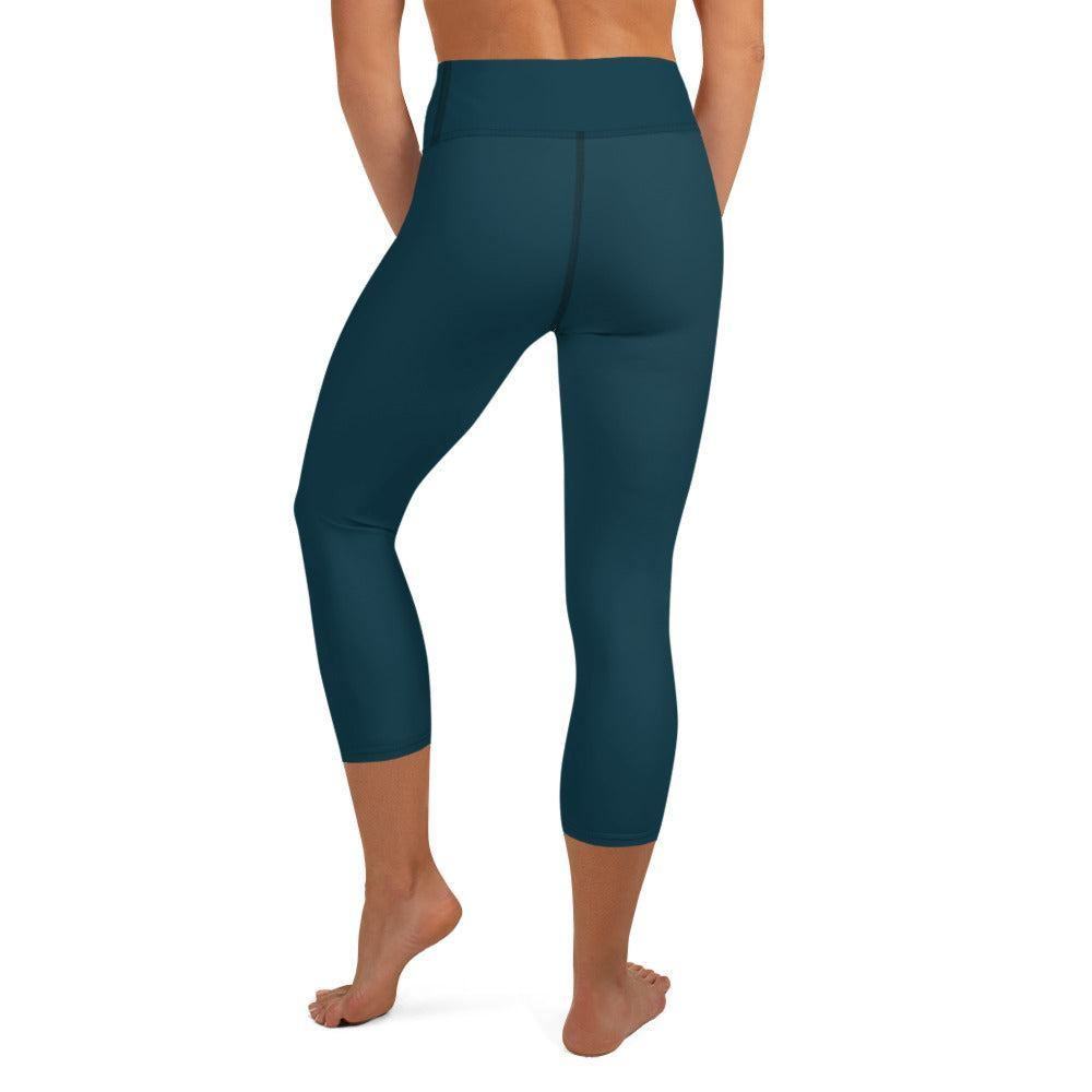 Blauwal Damen Yoga Capri Leggings Yoga Capri Leggings 49.99 Bewebungsfreiheit, Bewegung, blauwal, blue, Bund, Capri, Damen, Design, einfarbig, Elastan, Fashion, Fitness, Fitnessstudio, Flacher, Gummizug, Gym, hochwertig, Körper, Leggings, Material, Mode, Polyester, Saum, Session, Sport, Streetwear, Style, USF50, Vier-Wege-Stretch, Wadenlang, Yoga JLR Design