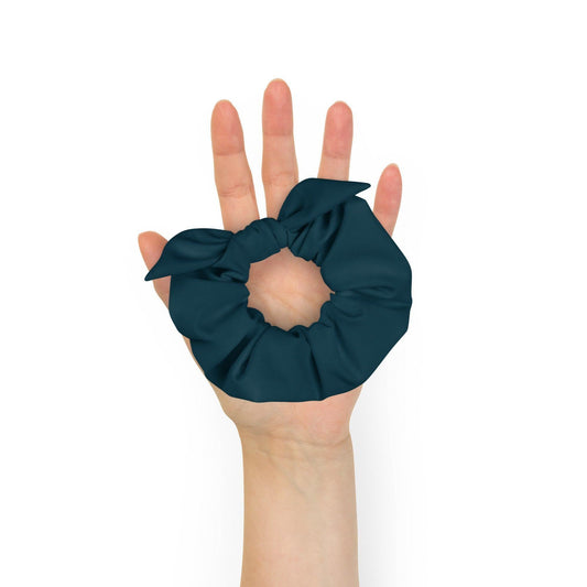 Blauwal Scrunchie Scrunchie 21.99 Abnehmbares, Accessoire, Atmungsaktiv, blau, blauwal, cool, dehnbar, Design, Detail, einfarbig, Elastan, elastische, Farbpalette, Gebrauch, Haargummi, Haarschmuck, Innenseite, lockerer, Look, lässig, Mode, modisch, Outfit, Polyester, sanft, Schleifen, schnell, schont, Scrunchie, stilvoll, Stoff, Streetwear, Stretch, Styling, trocknend, täglicher, Vier, Wege, weicher, Zopf JLR Design