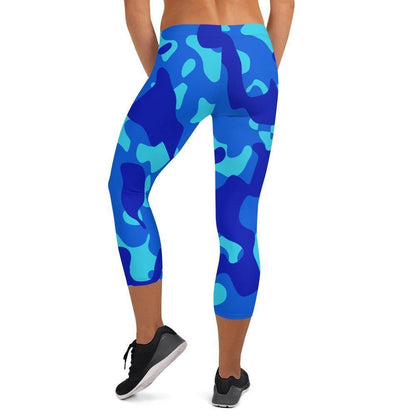 Blue Camouflage Damen Capri Leggings Capri Leggings 54.99 Alltag, bequem, blau, Blue, Camo, Camouflage, Capri, Damen, Design, Elastan, enganliegend, entspannen, Leggings, Mikrofasergarn, Mode, modisch, Muster, Outdoor, Passform, Pattern, Polyester, Sport, Stil, Style, Tarnmuster, USF50, verkürzt, vielseitig, Vier-Wege-Stretch JLR Design