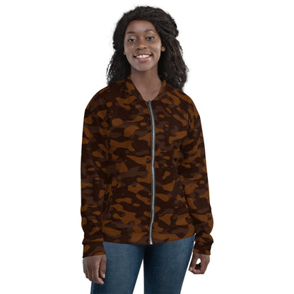 Braun Camouflage Bomberjacke Bomberjacke 79.99 abgesetzte, Begleiter, Bomberjacke, braun, brown, Camo, Camouflage, casual, Damen, elastische, Fleece, Frau, gebürstetem, Have, Herren, Innenseite, Kleidungsstück, Mann, Must, Nackenband, Outfit, Passform, Pattern, Polyester, praktisch, Reißverschluss, robustes, Silbener, stilvoll, Stoff, streetwear, Taille, Tarnmuster, Taschen, Unisex, vielseitiger, YKK, Überwendlichnähte JLR Design