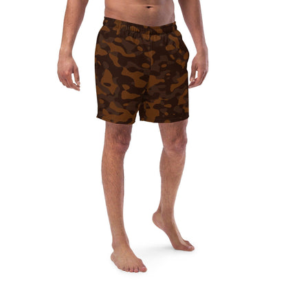 Braune Camouflage Herren Badehose Badehose 64.99 Badehose, Badevergnügen, braun, brown, Camo, Camouflage, Elastan, Herren, Hüftband, Innenfutter, Komfort, Kordelzug, Mann, Muster, Männer, Passform, Pattern, Polyester, Pool, recycelt, Scheuerschutz, See, Tarnmuster, trocknend JLR Design