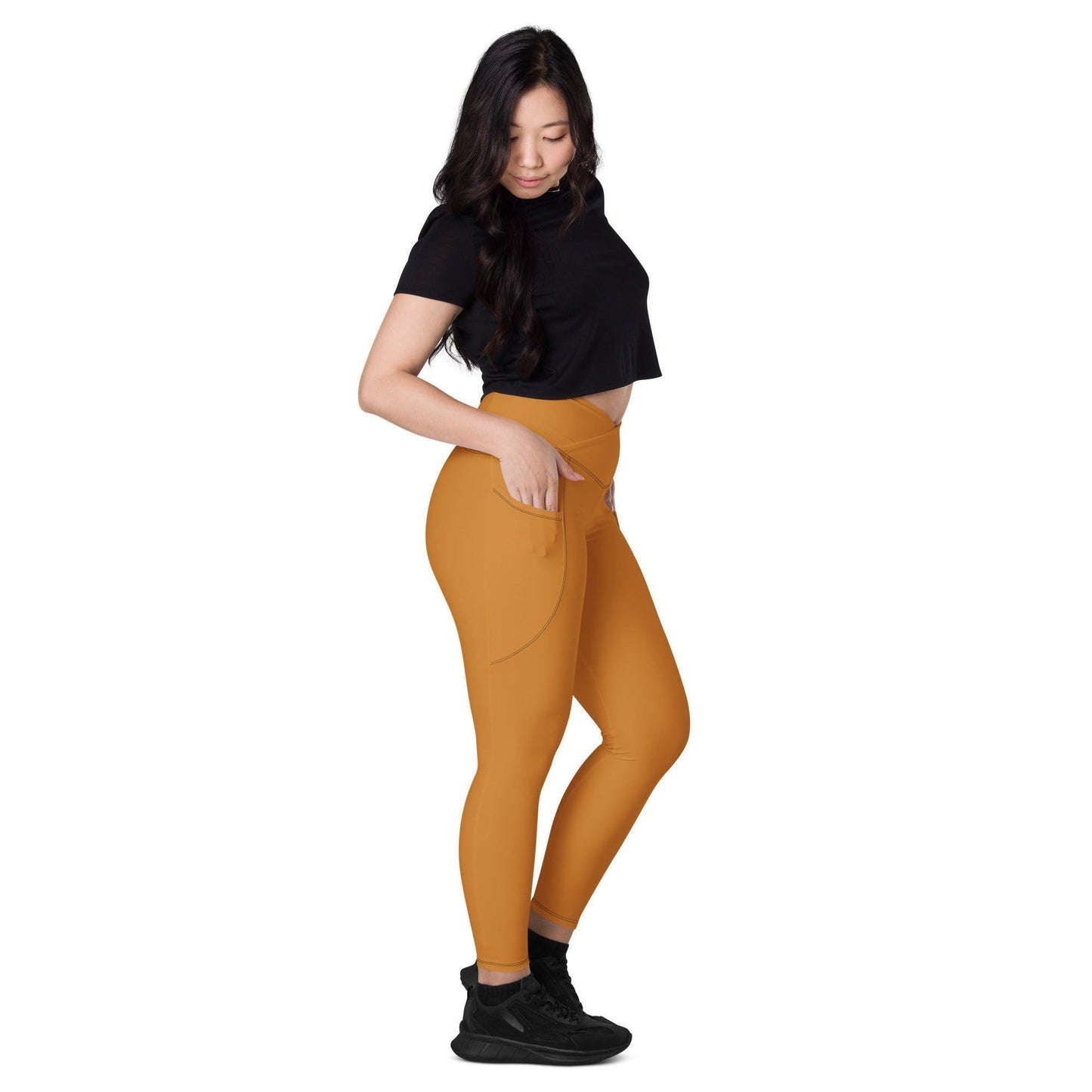 Bronze Damen V-Bund Leggings mit Taschen V-Bund Leggings 59.99 1 Tasche auf jeder Seite, atmungsaktives Material, bronze, Damen, Design, einfarbig, Elastan, Fashion, Hoch tailliert, hoher Tragekomfort, Komfort, Mode, OEKOTEX100, Outfit, Polyester, schmeichelhafter Schnitt, Style, UPF50, V-Bund Leggings JLR Design