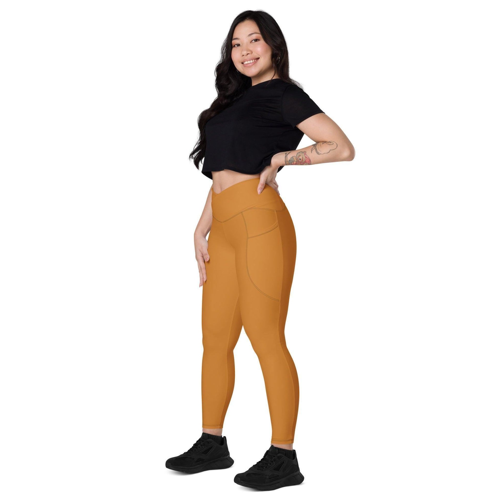 Bronze Damen V-Bund Leggings mit Taschen V-Bund Leggings 59.99 1 Tasche auf jeder Seite, atmungsaktives Material, bronze, Damen, Design, einfarbig, Elastan, Fashion, Hoch tailliert, hoher Tragekomfort, Komfort, Mode, OEKOTEX100, Outfit, Polyester, schmeichelhafter Schnitt, Style, UPF50, V-Bund Leggings JLR Design