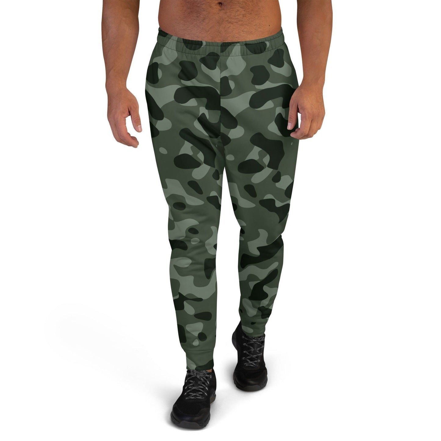 Green Camouflage Herren Jogginghose Jogginghose 66.99 atmungsaktiv, Baumwolle, Bündchen, Camo, Camouflage, Elastan, Fitness, Fleece, green, grün, Gym, Herren, Jogginghose, Kordelzug, Mann, Muster, Männer, OEKOTEX100, Passform, Passoform, Pattern, Polyester, Relaxen, schlanke, Sport, Tarnfarben, Taschen, Tragekomfort JLR Design