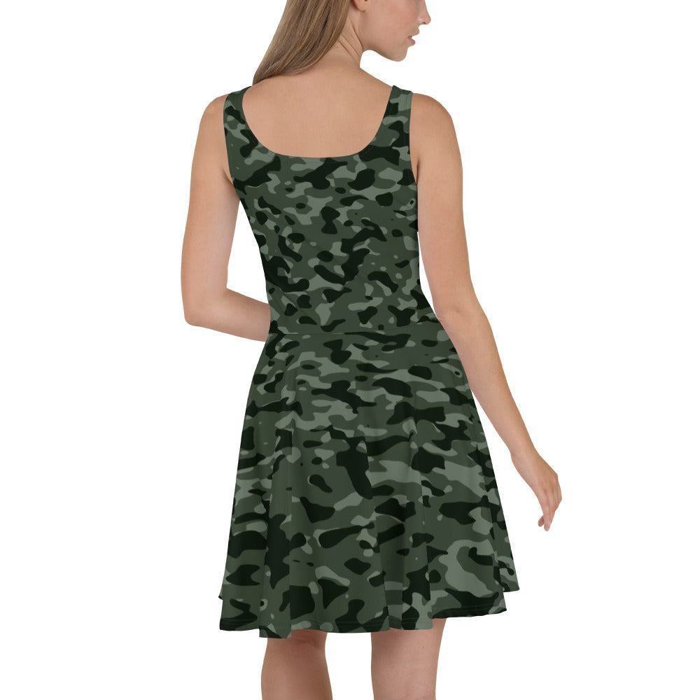 Green Camouflage Skater Kleid Skater Kleid 61.99 ausgestellt, ausgestellter, camo, camouflage, Dame, Damen, Elastan, Frau, Frauen, Freizeit, Glatter, green, grün, Kleid, Mitte, mittellanger, Muster, Nähte, Overlock, Pattern, Polyester, Rock, Saum, schmeichelhaft, Skater, Sport, Stoff, trendy, Weiblich, wühlfühlend, Überdeck JLR Design