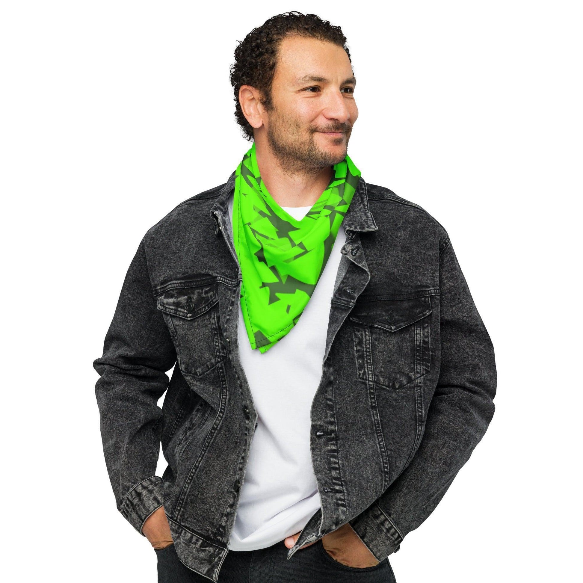 Green Crystal Bandana Bandana 28.99 Armband, atmungsaktiver, Bandana, Camo, Camouflage, Crystal, Design, Druck, einseitiger, Fashion, Green, Grün, Halstuch, Haustier, Hund, Katze, leichtes, Material, Mikrofasergewebe, Mode, Multifunktional, Outfit, Pattern, Statement, Stirnband, Stoff, Streetwear, Style, Tarnmuster, Tragegefühl, Umschlagsaum JLR Design