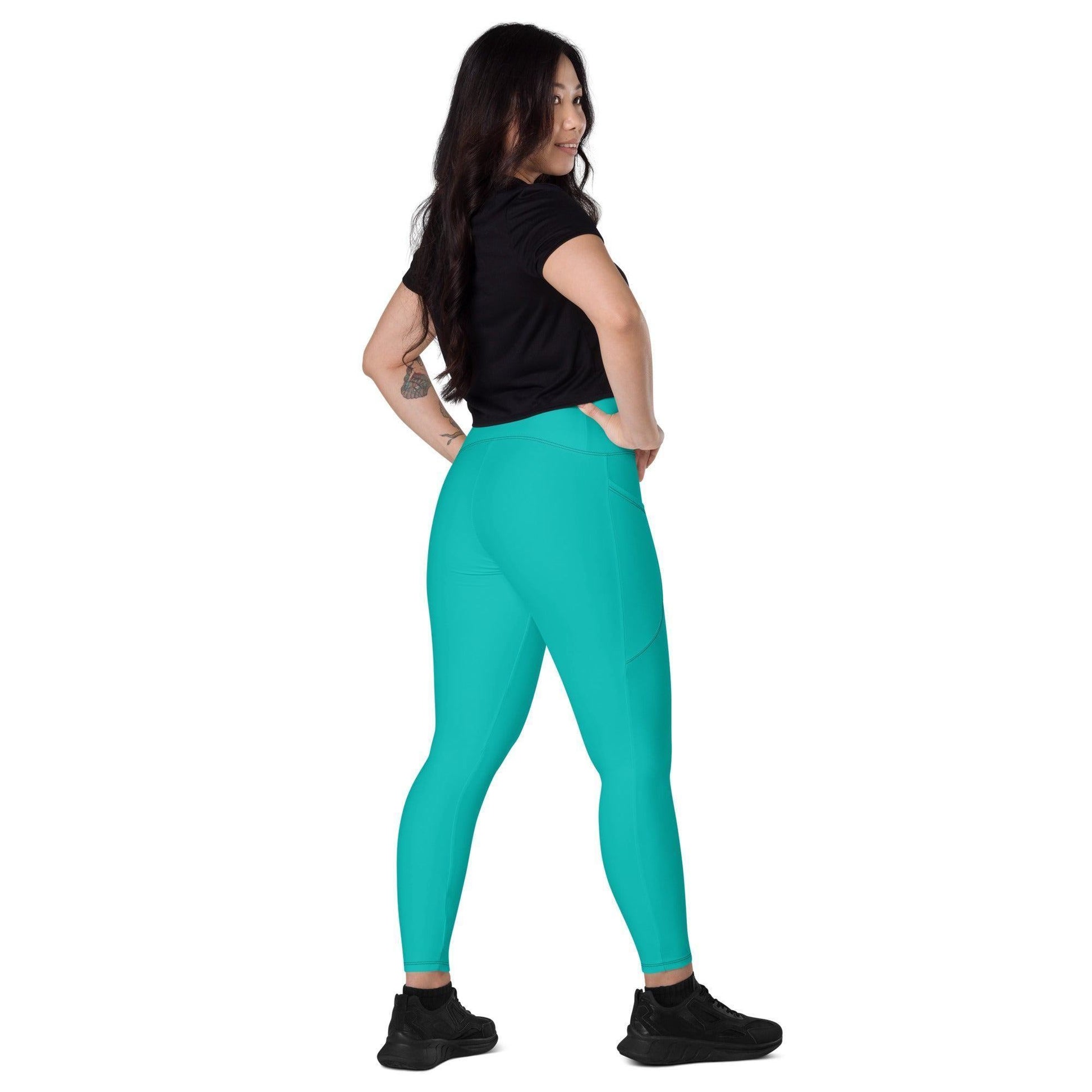 Iris Blue Damen V-Bund Leggings mit Taschen V-Bund Leggings 59.99 1 Tasche auf jeder Seite, atmungsaktives Material, Blue, Damen, Design, einfarbig, Elastan, Fashion, Hoch tailliert, hoher Tragekomfort, Iris, Komfort, Mode, OEKOTEX100, Outfit, Polyester, schmeichelhafter Schnitt, Style, türkis, UPF50, V-Bund Leggings JLR Design