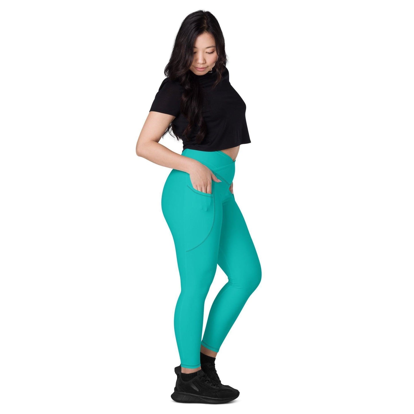 Iris Blue Damen V-Bund Leggings mit Taschen V-Bund Leggings 59.99 1 Tasche auf jeder Seite, atmungsaktives Material, Blue, Damen, Design, einfarbig, Elastan, Fashion, Hoch tailliert, hoher Tragekomfort, Iris, Komfort, Mode, OEKOTEX100, Outfit, Polyester, schmeichelhafter Schnitt, Style, türkis, UPF50, V-Bund Leggings JLR Design