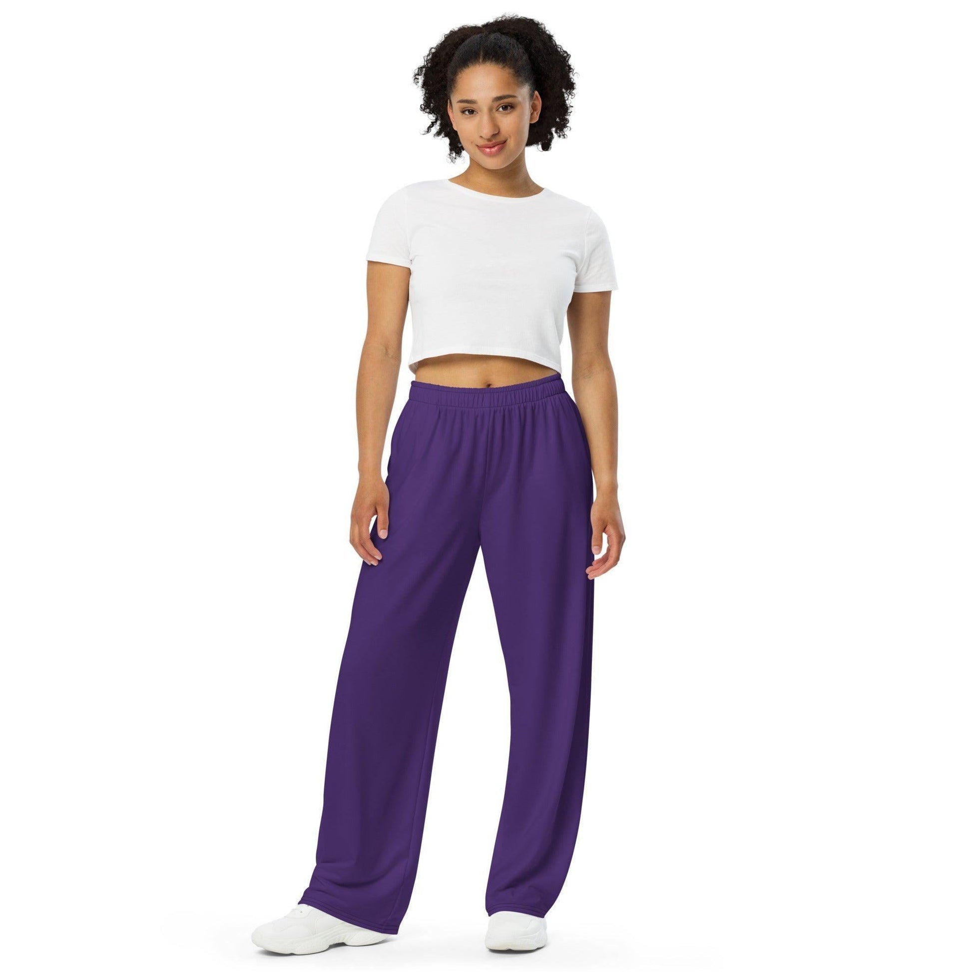 Lila Hose mit weitem Bein Hose mit weitem Bein 53.99 atmungsaktiv, Bein, beont, Bewegungsfreiheit, einfarbig, Elastan, Figur, Hose, Komfort, Kordelzug, leicht, lila, Look, Loungewear, luftige, lässig, OEKOTEX100, optisch, Passform, Polyester, Pyjama, Seitentaschen, Sommer, Stoff, stretch, Taille, weitem JLR Design