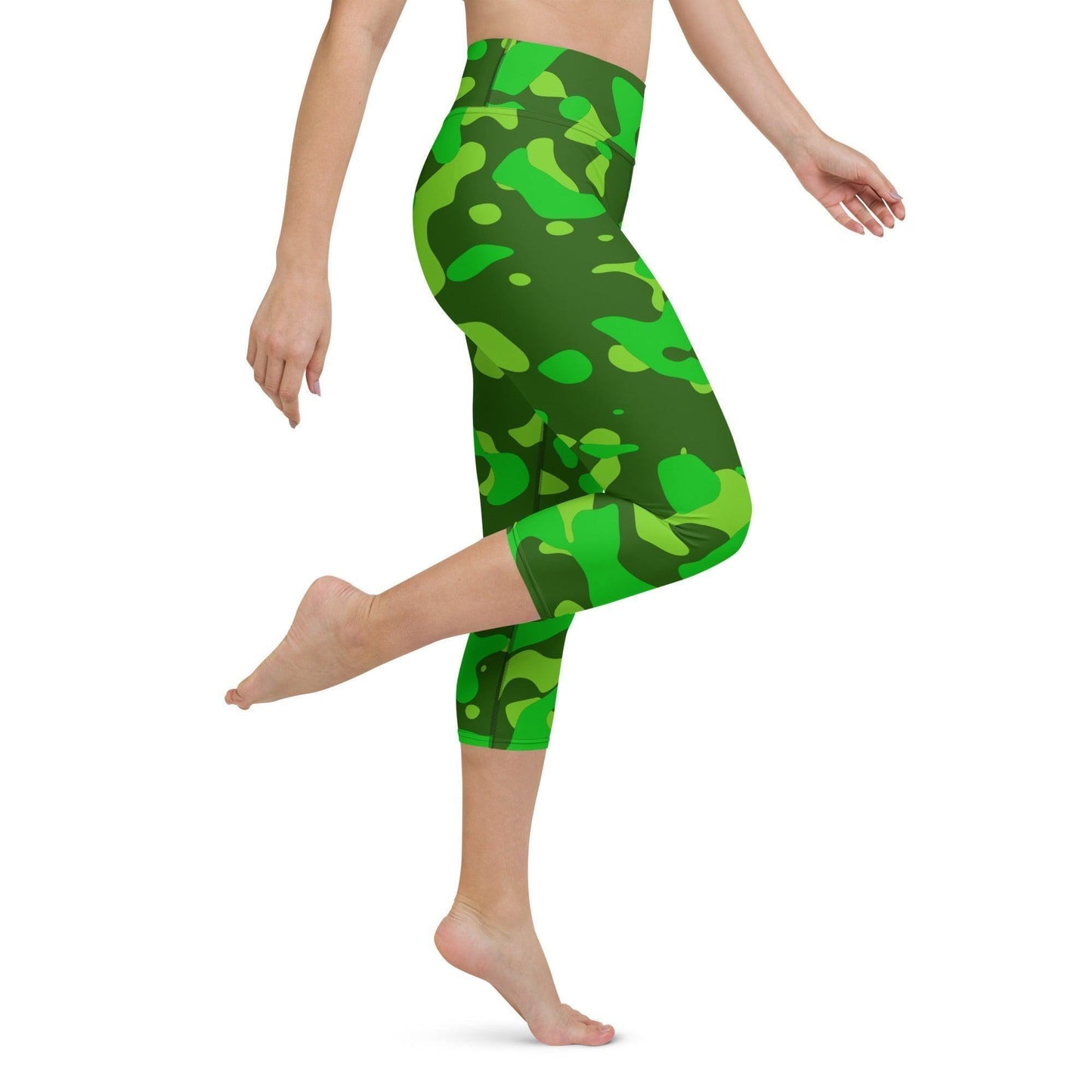 Lime Green Camouflage Damen Yoga Capri Leggings Yoga Capri Leggings 54.99 Bewebungsfreiheit, Bewegung, Bund, Camo, Camouflage, Capri, Damen, Design, Elastan, Fashion, Fitness, Fitnessstudio, Flacher, green, grün, Gummizug, Gym, hochwertig, Körper, Leggings, Material, Mode, neon, Pattern, Polyester, Saum, Session, Sport, Streetwear, Style, Tarnmuster, USF50, Vier-Wege-Stretch, Wadenlang, Yoga JLR Design