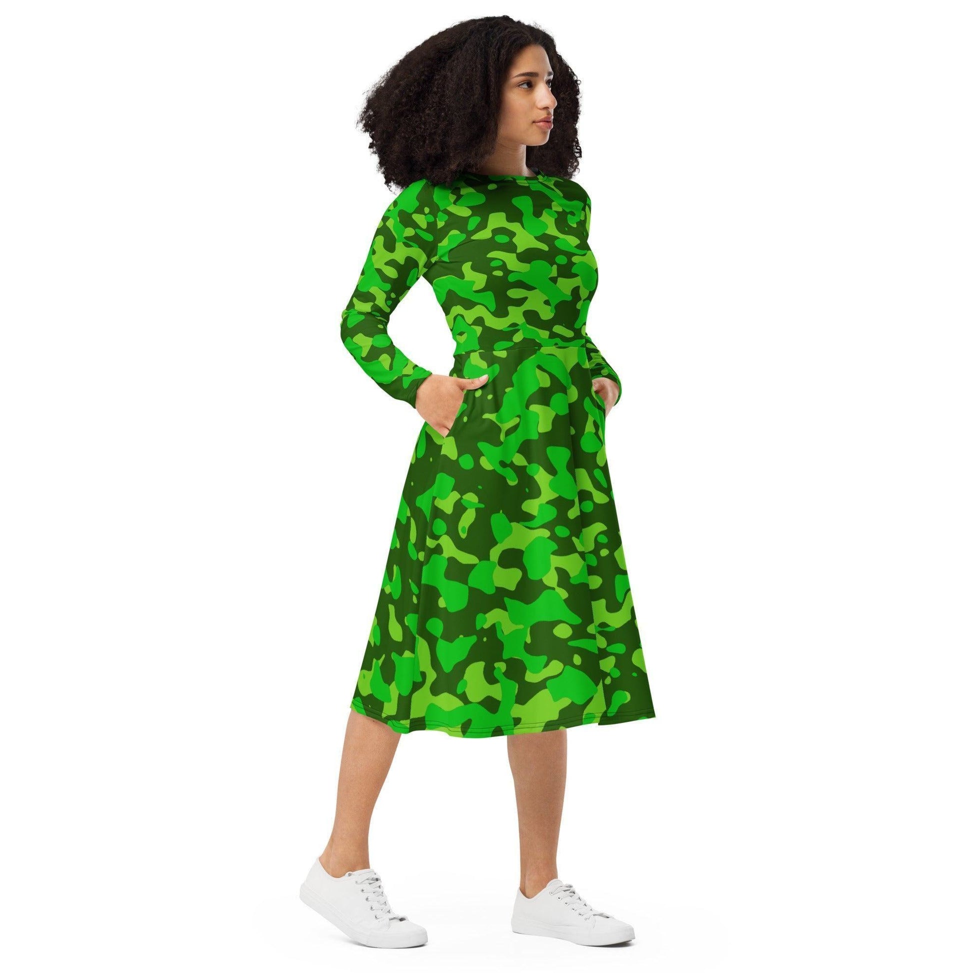 Lime Green Camouflage langärmliges Midikleid Midikleid 67.99 Boot-Ausschnitt, camo, camouflage, Damen, Elastan, eng anliegend, Frauen, green, grün, Jersey, lime, muster, OEKOTEX100, pattern, Polyester, Premium, Seitentaschen, Strickstoff, Taille, Unterteil JLR Design