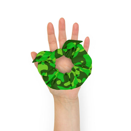 Lime Green Camouflage Scrunchie Scrunchie 26.99 Abnehmbares, Accessoire, Atmungsaktiv, Camo, Camouflage, cool, dehnbar, Design, Detail, Elastan, elastische, Farbpalette, Gebrauch, Green, grün, Haargummi, Haarschmuck, Innenseite, Lime, lockerer, Look, lässig, Mode, modisch, Outfit, Pattern, Polyester, sanft, Schleifen, schnell, schont, Scrunchie, stilvoll, Stoff, Streetwear, Stretch, Styling, Tarnmusster, trocknend, täglicher, Vier, Wege, weicher, Zopf JLR Design