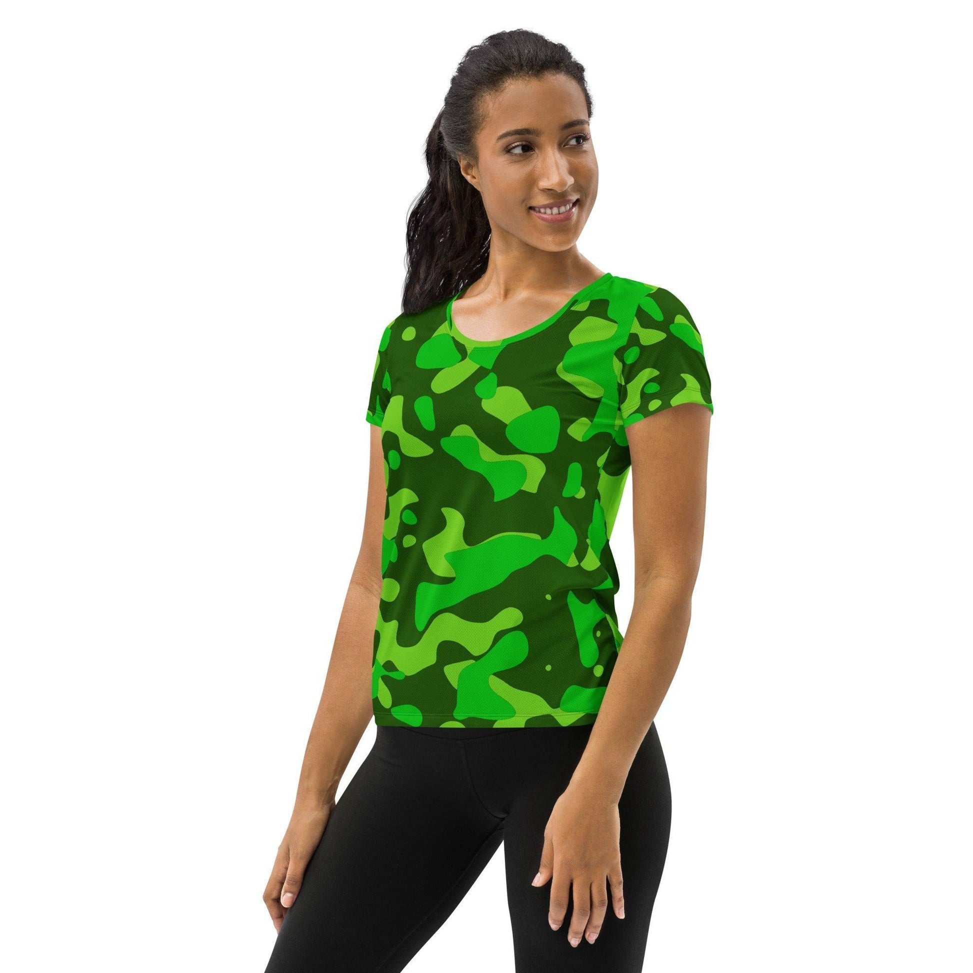 Lime Green Camouflage Sport T-Shirt für Damen -- Lime Green Camouflage Sport T-Shirt für Damen - XS Sport T-Shirt | JLR Design