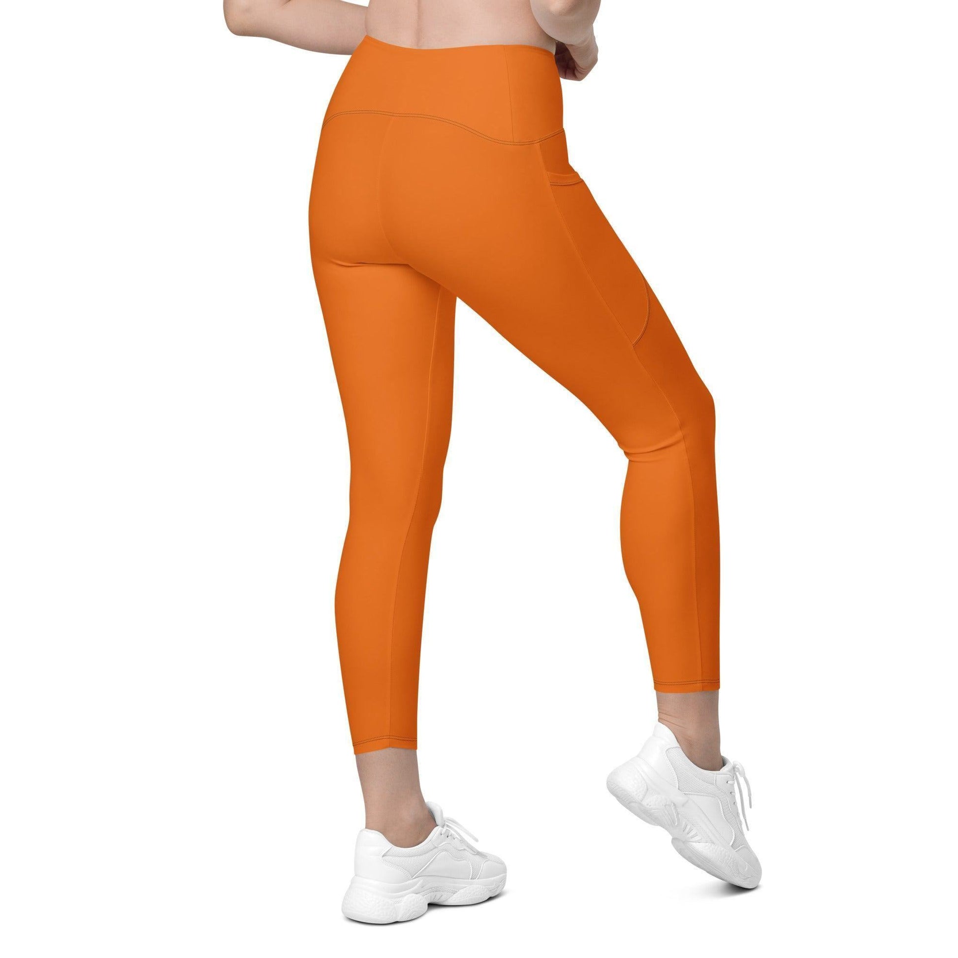 Mango Tango Damen V-Bund Leggings mit Taschen V-Bund Leggings 59.99 1 Tasche auf jeder Seite, atmungsaktives Material, Damen, Design, einfarbig, Elastan, Fashion, Hoch tailliert, hoher Tragekomfort, Komfort, Mango, Mode, OEKOTEX100, orange, Outfit, Polyester, schmeichelhafter Schnitt, Style, Tango, UPF50, V-Bund Leggings JLR Design